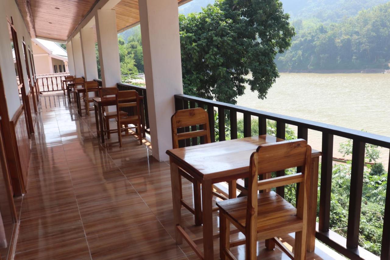 Sabaidee Nongkiaw River View Hotel Nong Khiaw Exterior photo