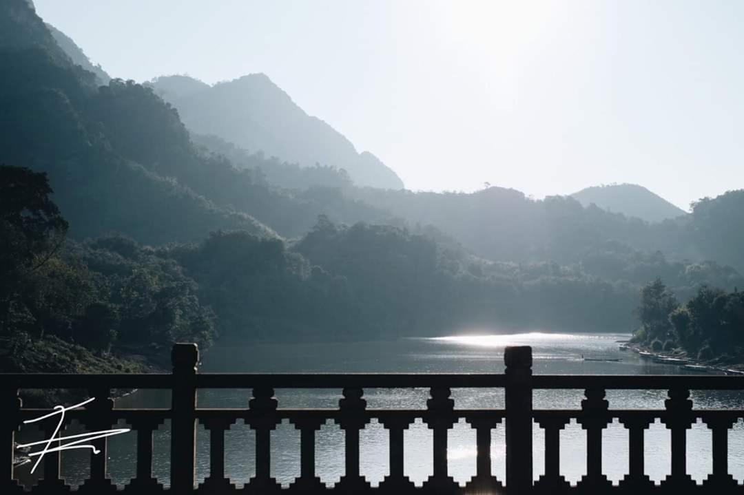 Sabaidee Nongkiaw River View Hotel Nong Khiaw Exterior photo
