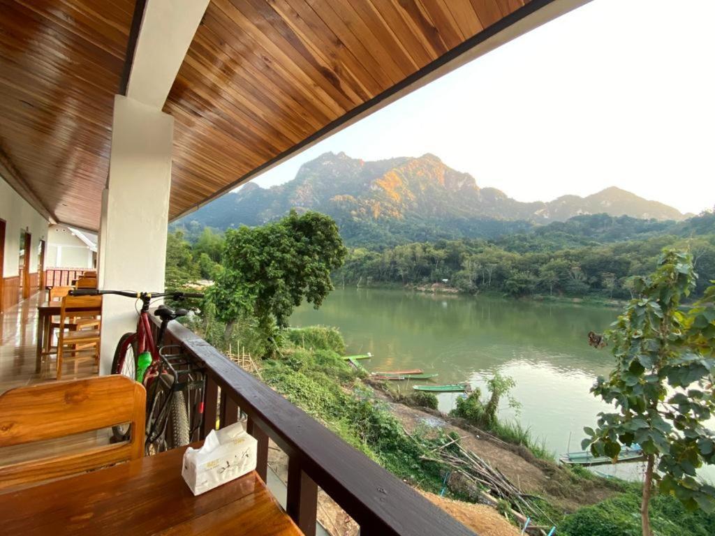 Sabaidee Nongkiaw River View Hotel Nong Khiaw Exterior photo