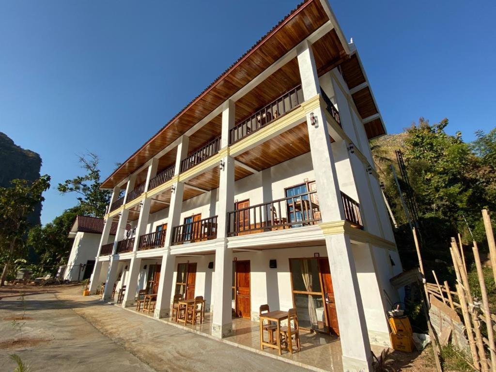 Sabaidee Nongkiaw River View Hotel Nong Khiaw Exterior photo